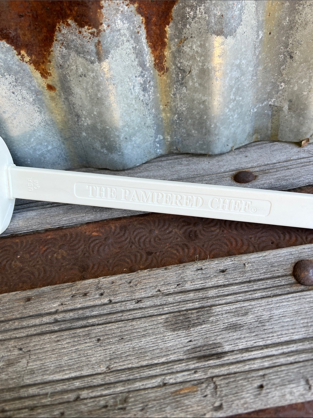 Pampered Chef Mix 'N Scraper Spatula Heavy-Duty Scraper + Spoon in one - Picture 4 of 16